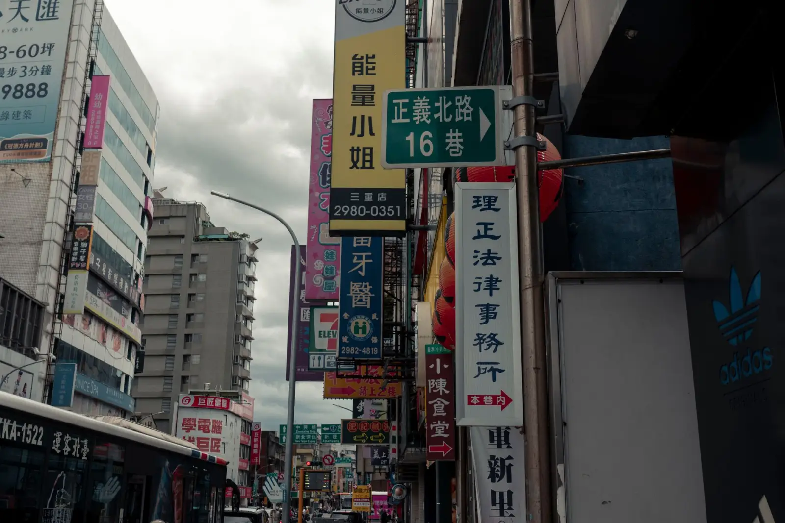 数据中心光纤跳线适配器常见故障诊断及处理技术解析