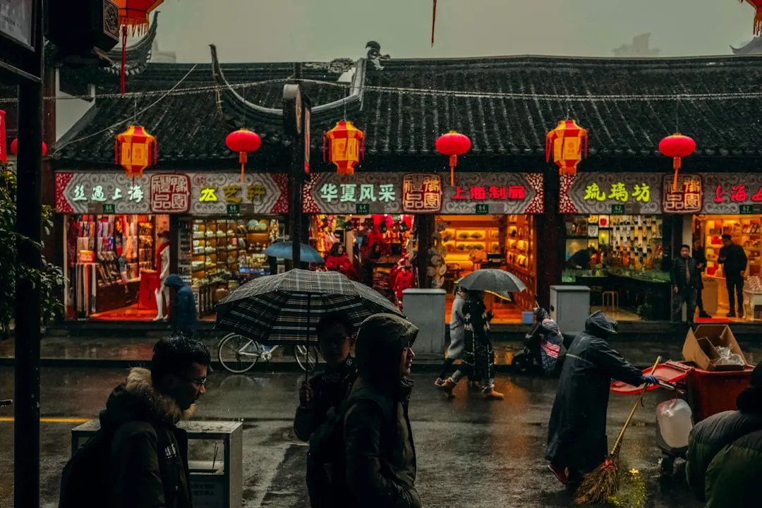 华南数据中心光纤跳线选型指南：中誉通信适配器方案