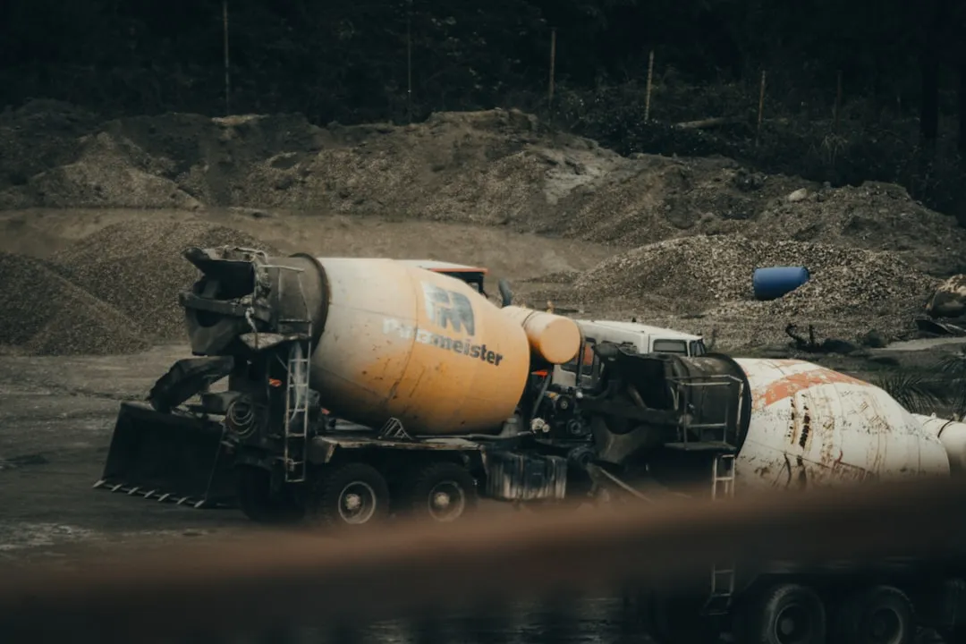 光纤跳线选型指南：如何匹配光模块与适配器保障链路稳定